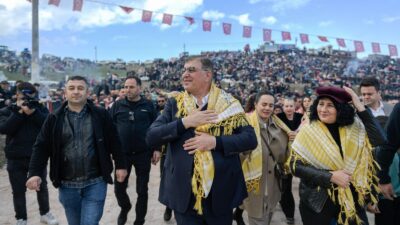 İzmir Büyükşehir Belediye Başkanı Dr. Cemil Tugay, Kınık Belediyesi tarafından