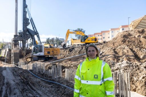 İzmir Büyükşehir Belediyesi İZSU Genel Müdürlüğü, kent merkezinde yer alan