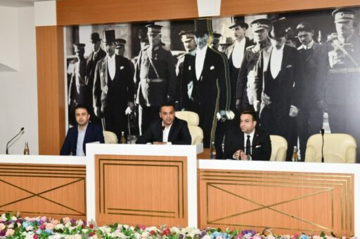 Çiğli’nin uzun yıllardır çözülemeyen Balatçık Dağ Mahallesi ve Köyiçi Mahallesi