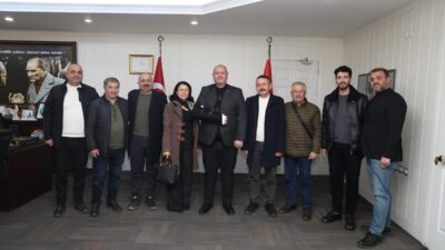 Menderes Alevi Kültür Derneği Menderes Belediye Başkanı İlkay Çiçek’i ziyaret