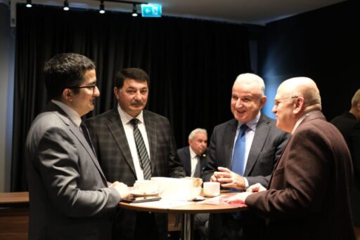 Azerbaycan Gönüllüleri İzmir'de İş Dünyasında Yeni Fırsatlar İçin Buluştu