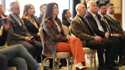 Çeşme Belediye Başkanı Lâl Denizli, bu yıl "Toprak, Zaman ve