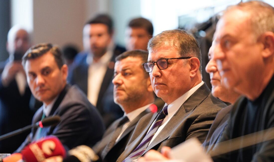 İzmir Büyükşehir Belediye Başkanı Dr. Cemil Tugay’ın ev sahipliğinde, acil