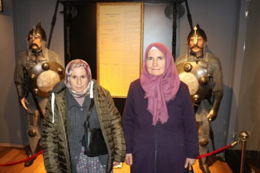 Manisa Büyükşehir Belediyesi’nin, sosyal belediyecilik anlayışı ile başlattığı Adım Adım