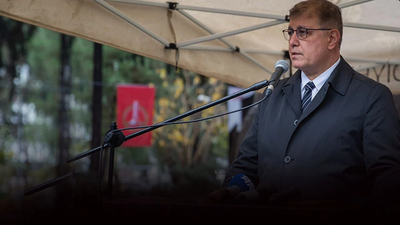 Cemil Tugay "Kesinlikle bu yalanı reddediyorum. İzmir'den hiç kimse oyunu