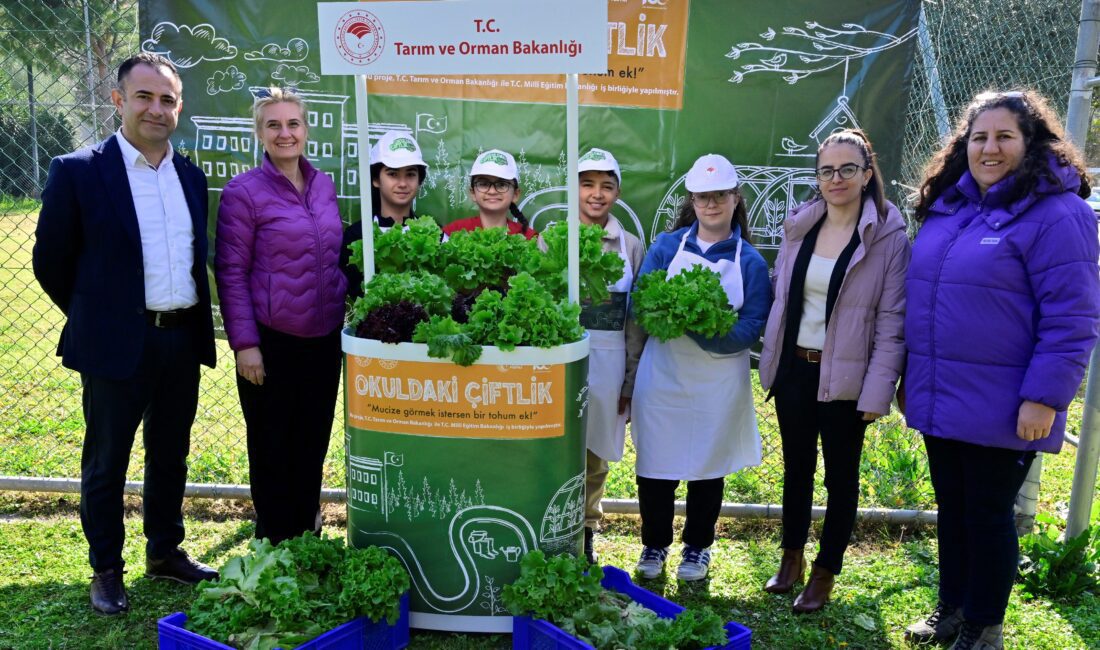 Çocuklar Toprakla Buluşuyor, Geleceğe Yeşil Bir Adım Atıyor Tarım ve Orman Bakanlığı Eğitim ve Yayın Dairesi Başkanlığı tarafından
