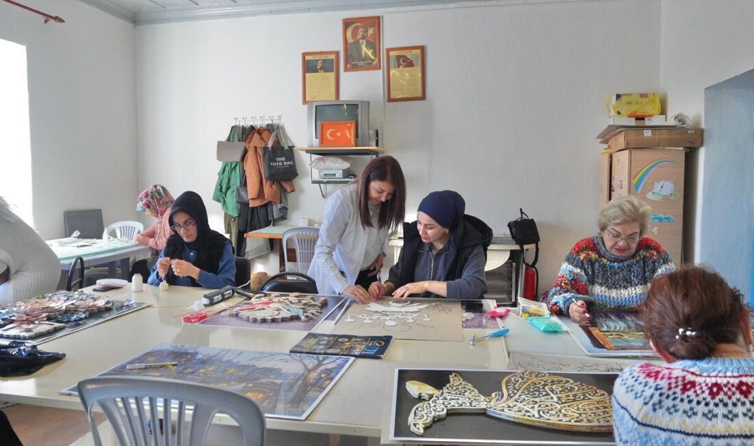 Sosyal belediyecilik anlayışı doğrultusunda çalışmalarına devam eden Çeşme Belediyesi, okuma