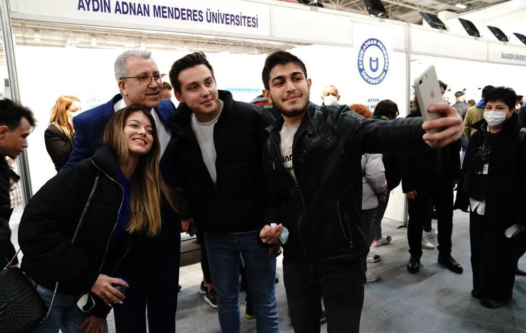 Ege Bölgesi Kariyer Fuarını bu sene 26-27 Şubat tarihlerinde Manisa