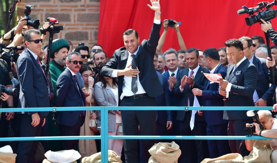 Manisa Büyükşehir Belediyesi, katılımcı yönetim anlayışıyla Manisalıların görüşlerini almaya devam