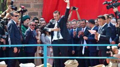 Manisa Büyükşehir Belediyesi, katılımcı yönetim anlayışıyla Manisalıların görüşlerini almaya devam