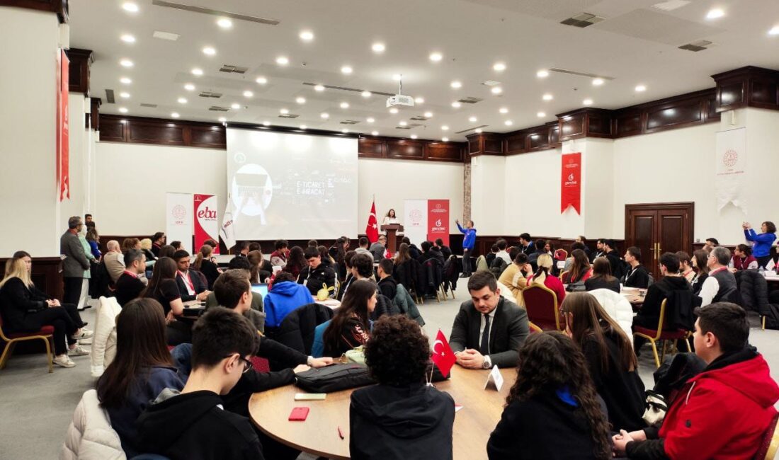 GENÇTEK İzmir Tanışma Toplantısı Gerçekleştirildi “RoboKod İzmir Bilişim ve Kodlama Projesi” kapsamında, Gençtek toplantısı öğretmenler