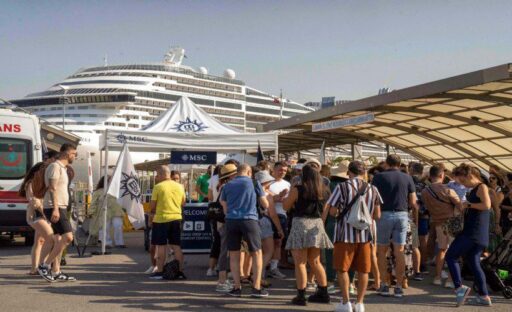 İzmir, 2025 yılının ilk ayında 44 bin 669 yabancı ziyaretçi