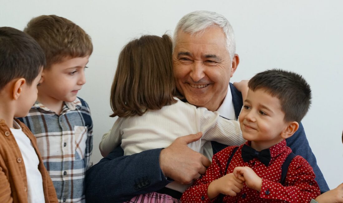 KEMALPAŞA BELEDİYESİ KREŞLERİ DOLU DİZGİN Çalışan annelerin en fazla ihtiyaç duyduğu kreş sorununa çözüm üreten