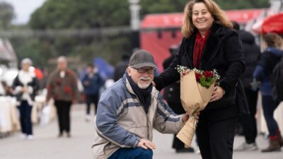 İzmir Büyükşehir Belediyesi tarafından Kültürpark’ta düzenlenen Sevgi Festivali, birbirinden renkli