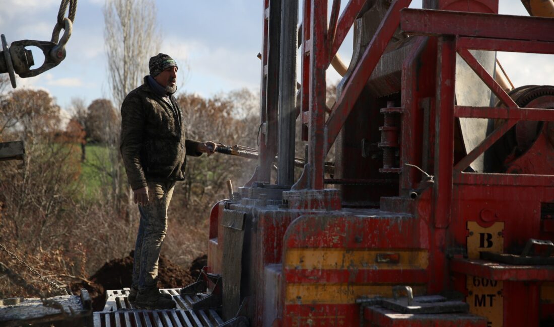 Manisa Büyükşehir Belediyesi, köyden mahalleye dönüşen yerleşim yerlerinde halkın temiz