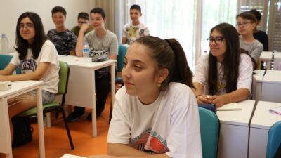 Manisa Büyükşehir Belediyesi Eğitim Merkezi’nde (MABEM) yeni dönem kayıtları başladı.