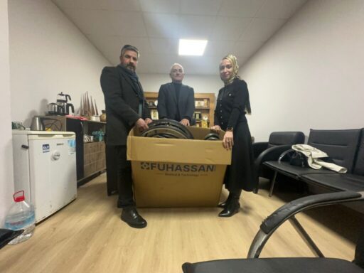 Ak Parti Karşıyaka ilçe başkanlığı, Örnekköy mahallesinde dayanışma ruhu ile