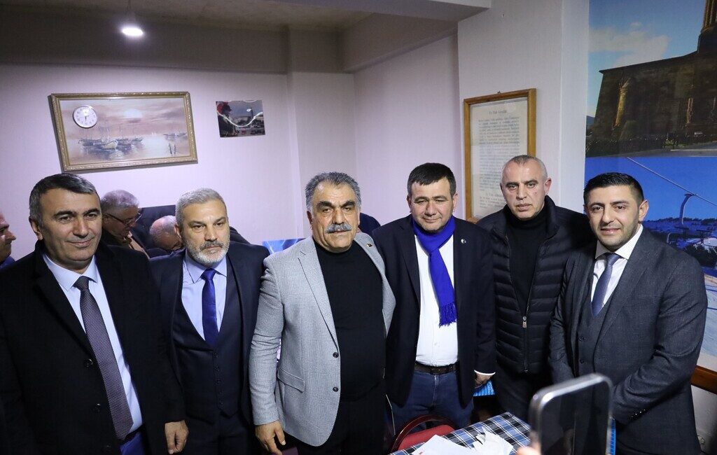 Zakir Salmanoğlu, Birliğimizden aldığımız güç ile her şeyi başarırız 26 Ocak'ta yapılan genel kurulda güven tazeleyen Zakir Salmanoğlu, yeni