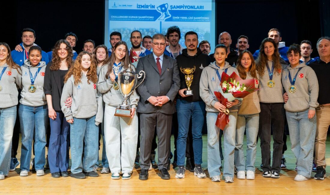 İzmir Büyükşehir Belediye Başkanı Dr. Cemil Tugay, Challenger Kupası’nda namağlup