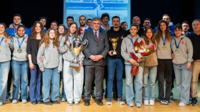 İzmir Büyükşehir Belediye Başkanı Dr. Cemil Tugay, Challenger Kupası’nda namağlup
