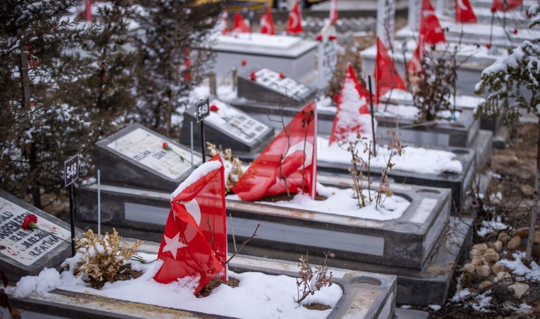 CHP Malatya İl Başkanlığı’nı ziyaret eden Başkan Tugay “Bilin ki