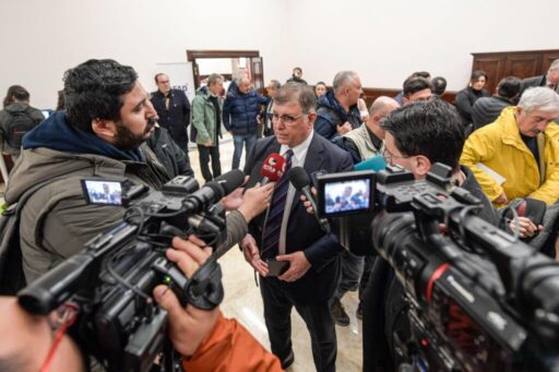 İzmir Büyükşehir Belediye Başkanı Dr. Cemil Tugay, İzmir Valiliği tarafından