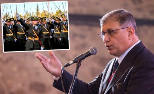 İzmir Büyükşehir Belediye Başkanı Dr. Cemil Tugay, mezuniyet töreninden sonra