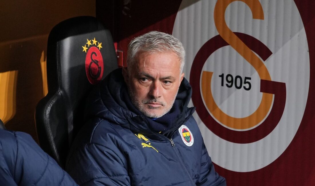 Fenerbahçe Spor Kulübü Teknik Direktörü Jose Mourinho, Galatasaray derbisi sonrası