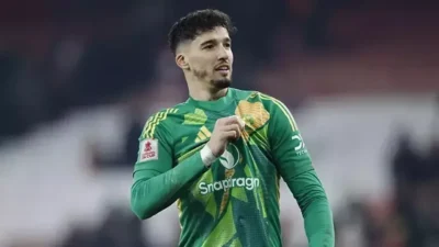 Geçtiğimiz hafta Tottenham’a karşı oynanan maçta kadrosunu akademi futbolcularıyla tamamlamak