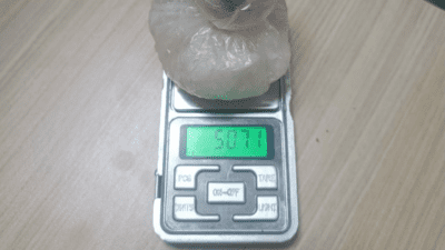 Bornova ilçe emniyet müdürlüğü devriye ekipler amirliği, uyuşturucuyla mücadelesini kesintisiz