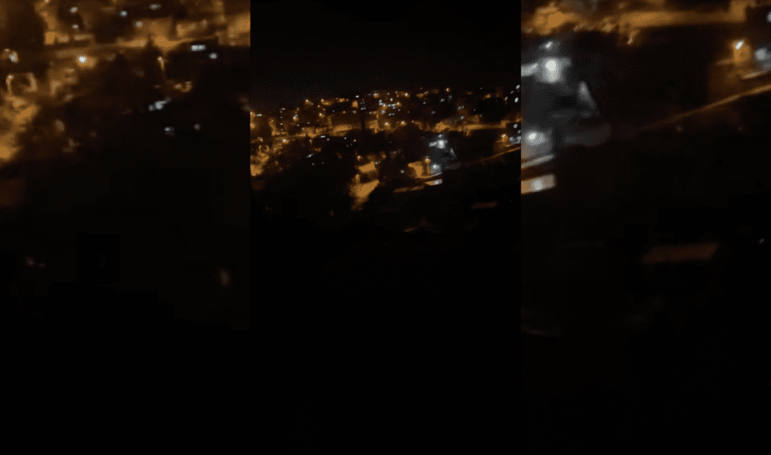 İzmir’in Karabağlar ilçesinde yaşayan vatandaşlar, bir aydır devam eden elektrik