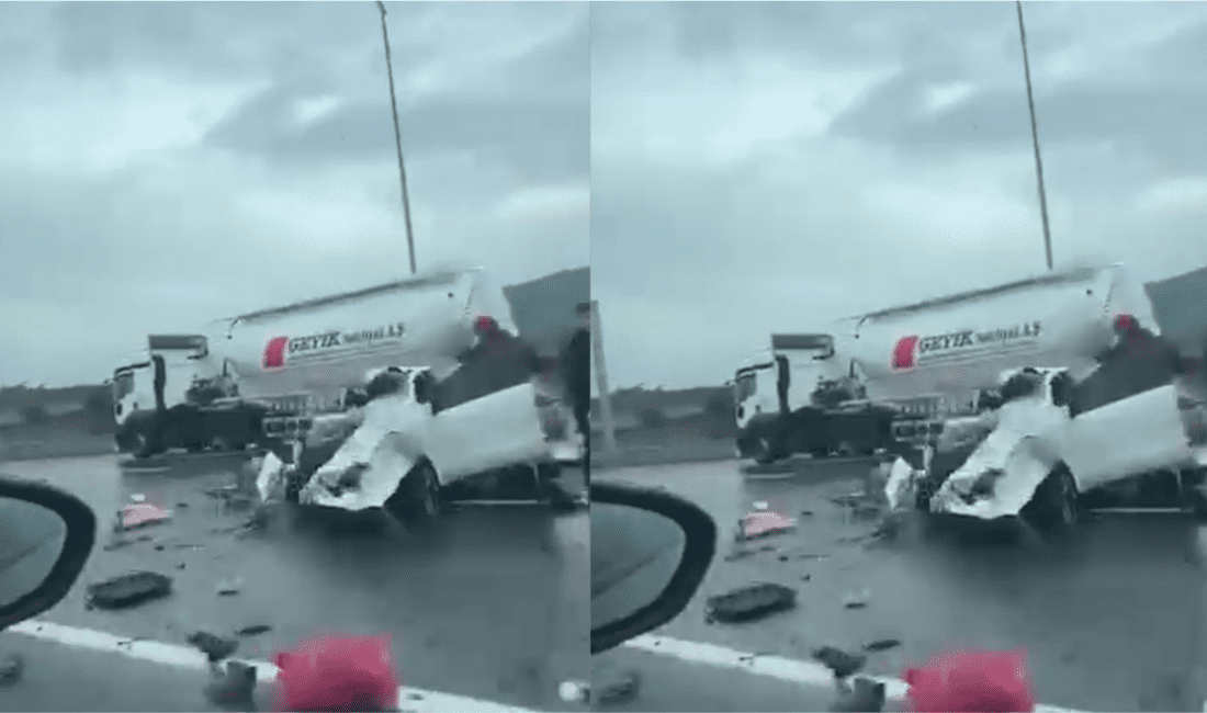 İzmir-İstanbul Otoyolu üzerinde feci trafik kazası meydana geldi. İddiaya göre,