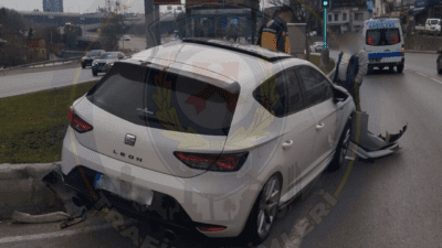İzmir’in Konak ilçesi Yeşildere Caddesi üzerinde trafik kazası meydana geldi.