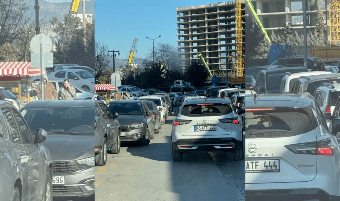 İzmir Medicana Hastanesi’nde “park” acil ulaşımı engelliyor! Şehir merkezinde yer alan Medicana Hastanesi önündeki trafik sorunu, hasta