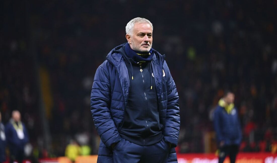 Trendyol Süper Lig’in 25. haftasında Fenerbahçe, deplasmanda karşılaştığı Galatasaray ile