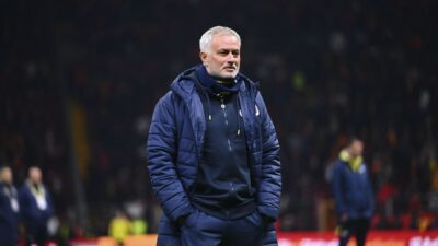 Trendyol Süper Lig’in 25. haftasında Fenerbahçe, deplasmanda karşılaştığı Galatasaray ile