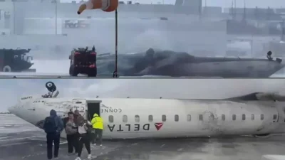 Kanada’da, 17 Şubat tarihinde Toronto Pearson Uluslararası Havalimanı’na iniş yapmaya