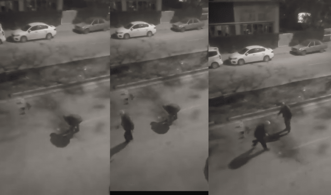 Uzun süredir bozuk yollar ve çukurlar, çevre sakinleri tarafından yapılıyor.