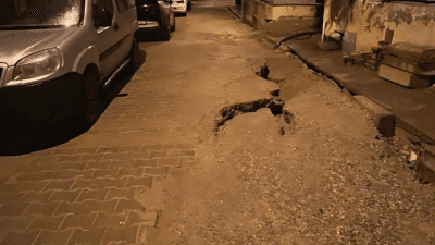 İzmir’in Konak ilçesi Çınartepe Mahallesi 2638. Sokak’ta yapılan kazı çalışmaları