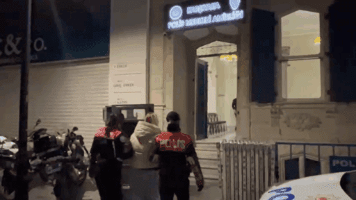 İzmir’deki Karşıyaka ilçesinde, dolandırıcılık suçundan 35 yıl 4 ay kesinleşmiş