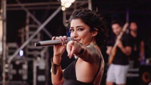 Türkçe Pop müziğin sevilen isimlerinden Melek Mosso – Aşkın Adı