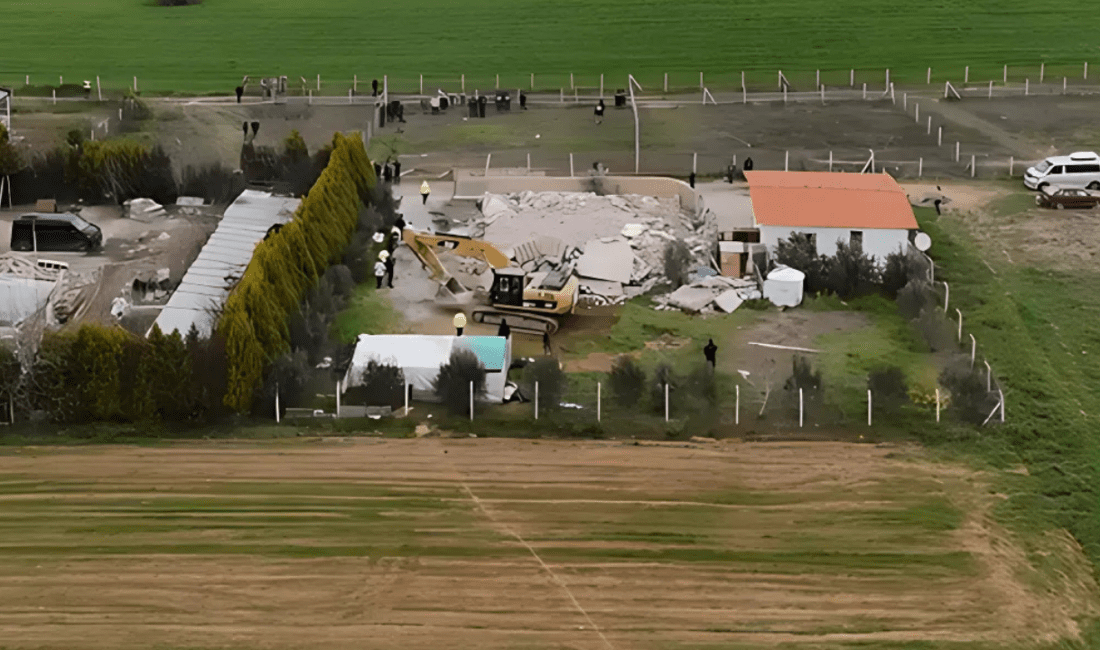 Menderes’teki hobi bahçelerinin yıkım işlemleri devam ediyor. Yıkımların, Menderes Belediyesi