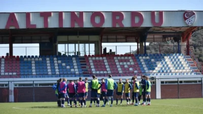 İzmir ekibi Altınordu, spor altyapısını geliştirme hedefi doğrultusunda dünya kulüplerinin