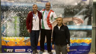 Bostanlıspor’un şampiyon master yüzücüsü Servet Ateş, Edirne’de 6 kez kürsüye