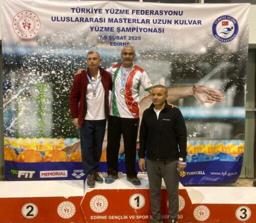 Bostanlıspor’un şampiyon master yüzücüsü Servet Ateş, Edirne’de 6 kez kürsüye