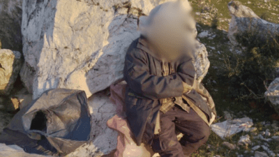 İzmir Torbalı Kuşçuburun Köyü’nde yaşayan Mehmet Amca, her gece yalnızca