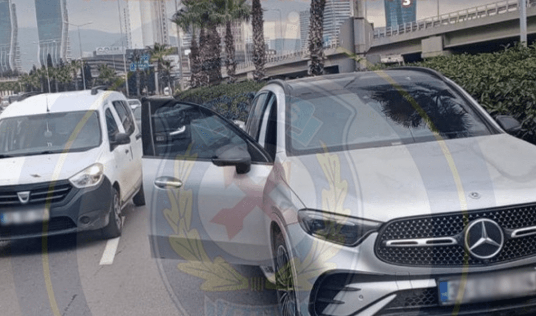 Sürücüler dikkat: Altınyol’da araç arızalandı! İzmir’in Konak ilçesi Altınyol üzeri Meles Deltası mevkii, Zafer Payzın