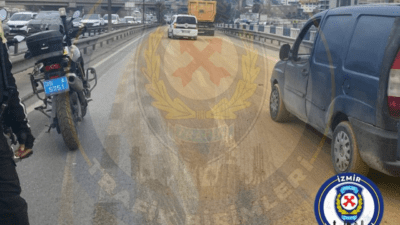 İzmir’in Konak ilçesi, Mürselpaşa Bulvarı Bornova istikametinde, Şaraphane köprü üzerinde