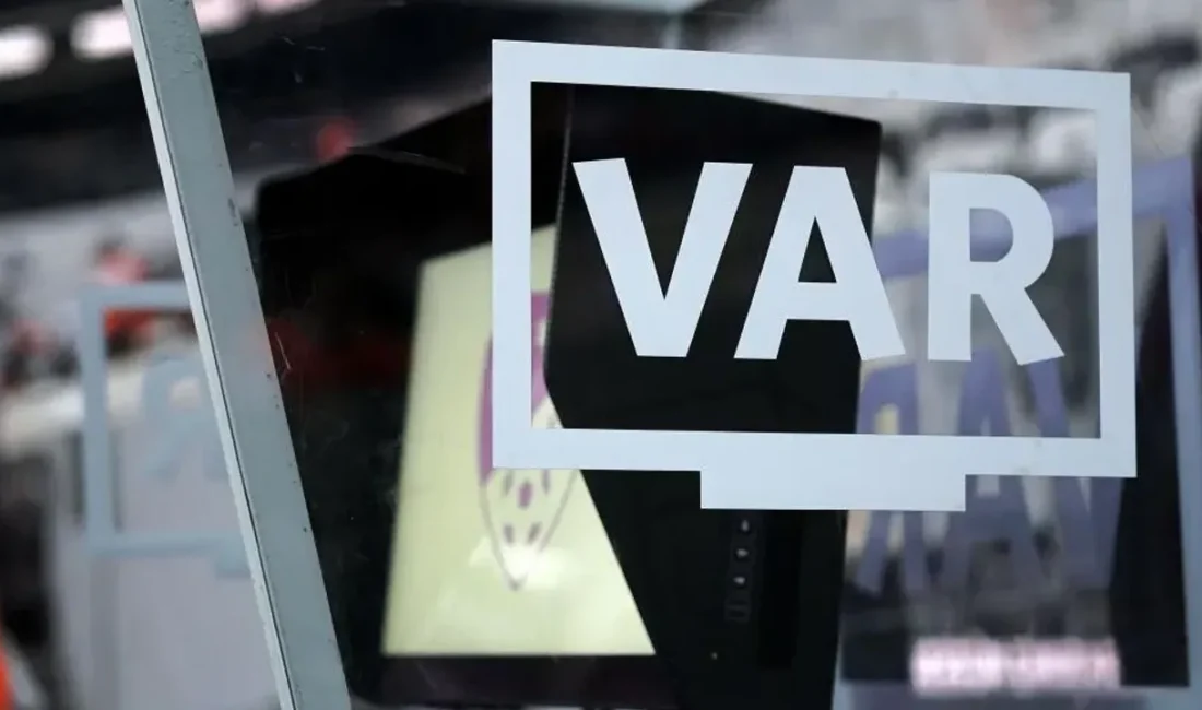 Galatasaray – Fenerbahçe derbisinin VAR hakemi açıklandı! TFF, Galatasaray ile Fenerbahçe arasında oynanacak dev derbinin Video Yardımcı