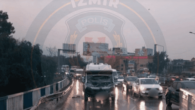 İzmir’in Yeşildere Caddesi üzerinde, Bornova istikametine doğru Hilal Köprü mevkiinde